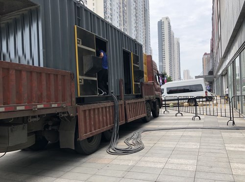 船山冷却液不足的情况下如何检查柴油发电机组？